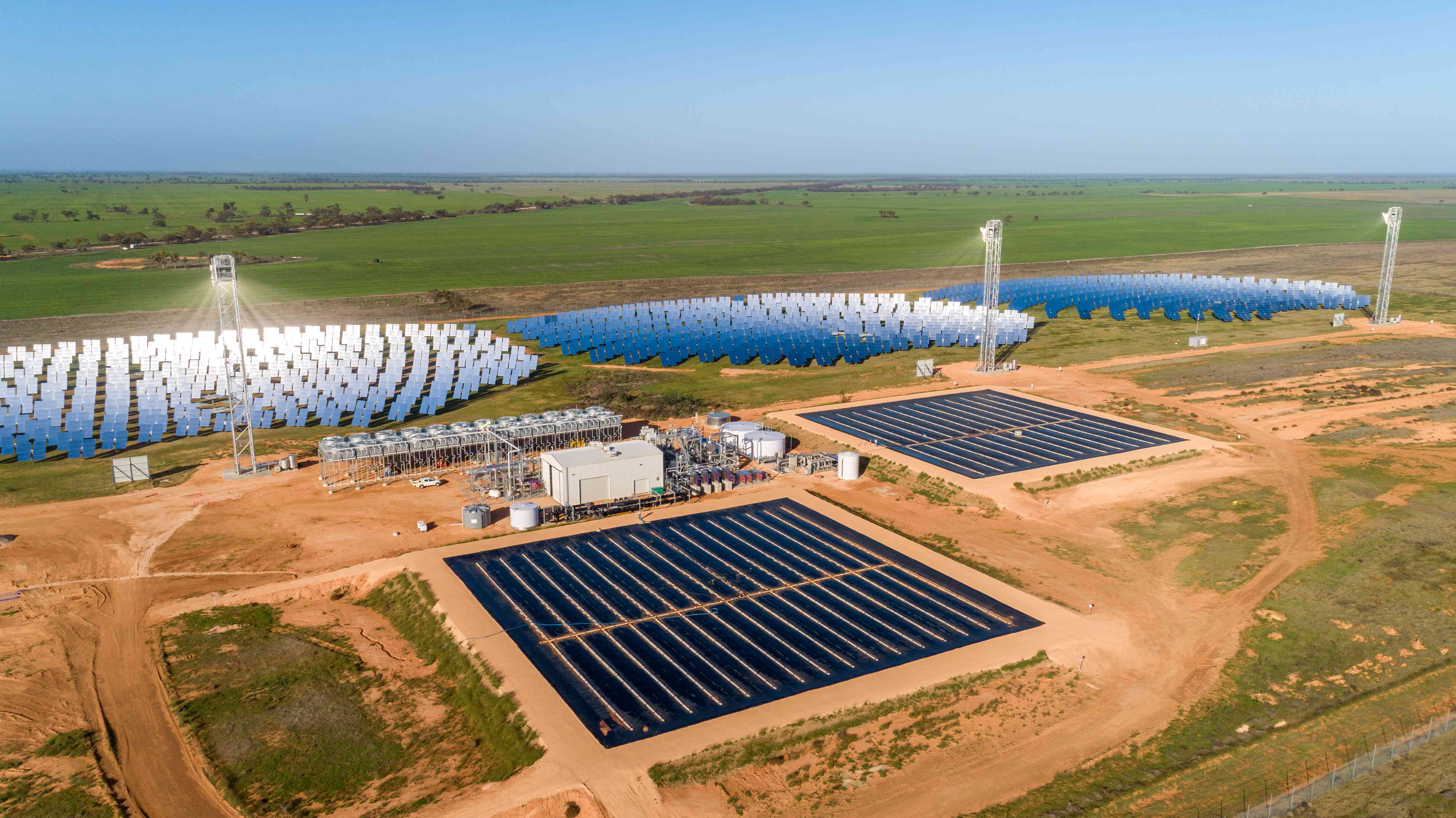 raygen-power-plant-carwarp-storage-pits-australia-c-raygen-l.jpg (812 KB)